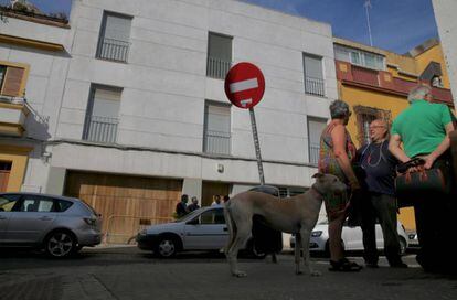 Fachada del inmueble que albergará un centro para menores inmigrantes no acompañados en Sevilla.