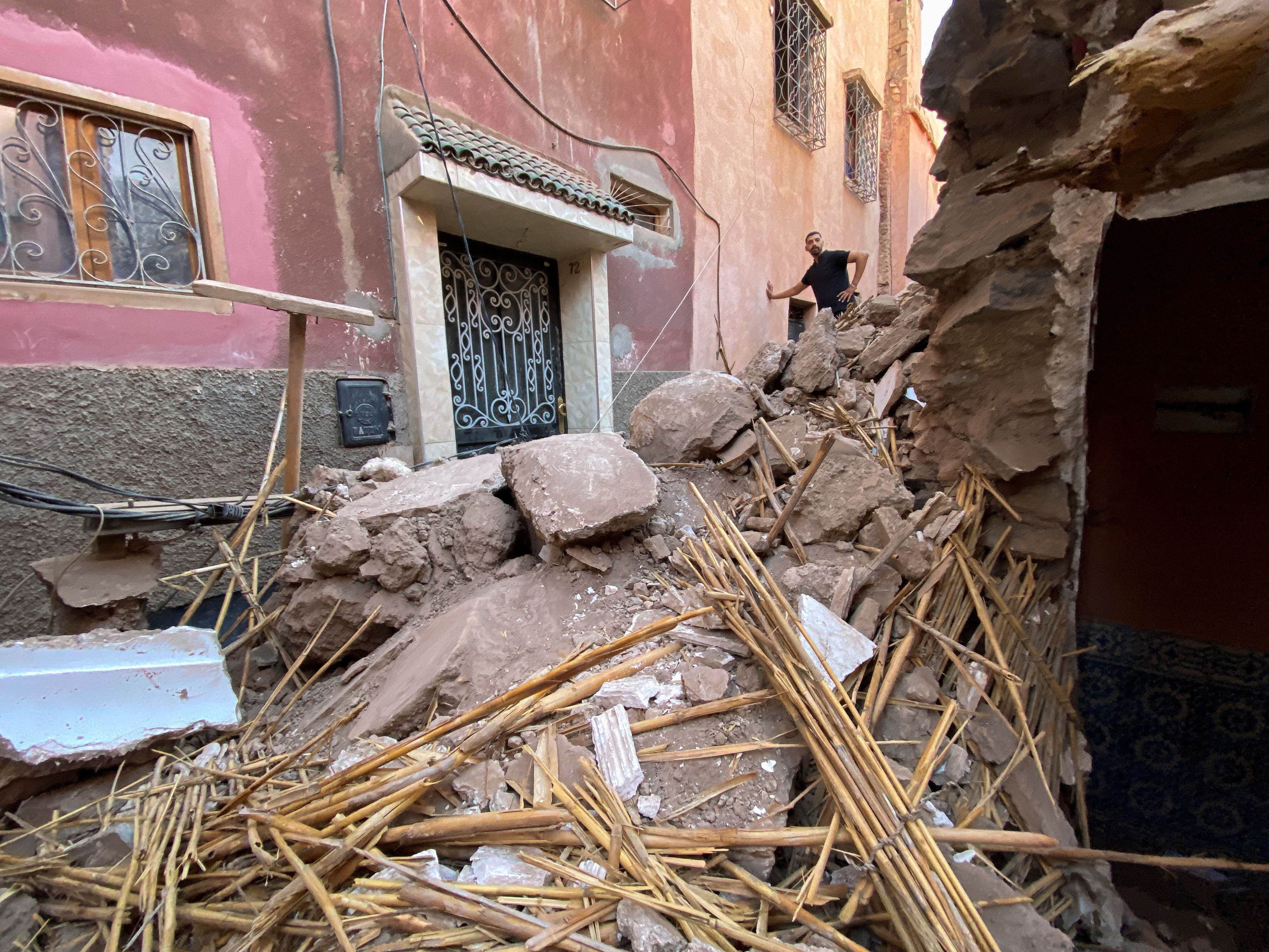 Destrozos causados en varios edificios del casco antiguo de la ciudad de Marraquech, tras el seísmo.