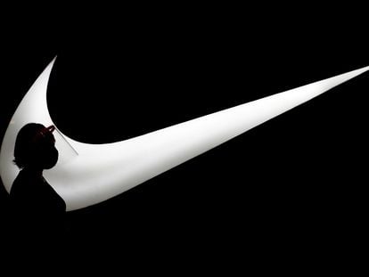 Nike anuncia un plan de ajuste de 1.800 millones, incluyendo despidos, ante una demanda más débil