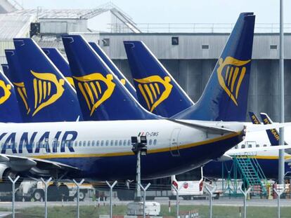 Ryanair readmite a los trabajadores de Girona y Canarias afectados por un ERE y los incluye en un ERTE