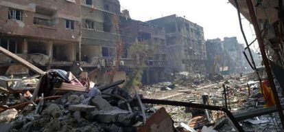 El campo de Yarmuk tras los bombardeos del ejercito sirio en una foto distribuida este miércoles por la ONU.