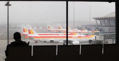 Aviones de Iberia en la terminal 4 de Barajas.