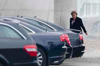 Angela Merkel llega al Parlamento alemán.