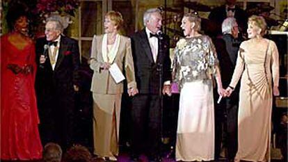 Julie Andrews, Christopher Plummer, Carol Burnett, Andy Williams y Dick van Dyke.