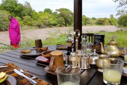 Desayuno en Enkerende Safaris.