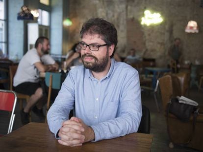 Sergio del Molino, en un café de Zaragoza en 2019.
