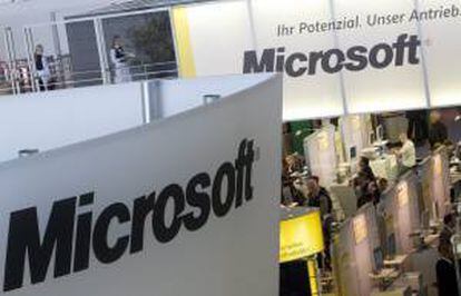 Microsoft ingresó durante ese mismo período 21.456 millones de dólares, lo que supuso un récord de ingresos para el último trimestre del año y un 2,7 por ciento más que entre octubre y diciembre de 2011. EFE/Archivo