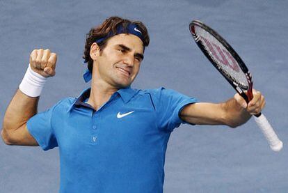 Roger Federer celebra su triunfo en el Masters 1.000 de París-Bercy.