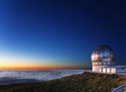 El Gran Telescopio Canarias(GTC), ubicado a unos 2.400 metros de altitud en el Observatorio del Roque de los Muchachos, en la isla de La Palma.