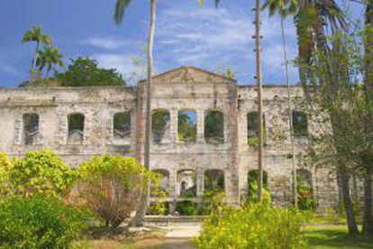Ruinas de la antigua mansión de una plantación, en el parque nacional de Farley Hill, en Barbados.