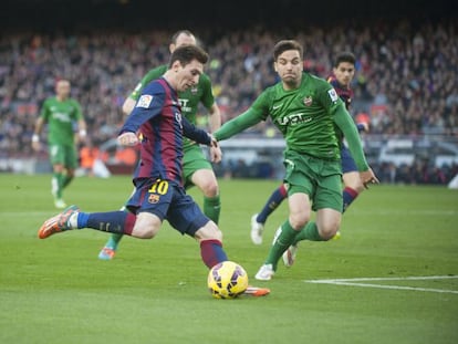 Leo Messi, en una acci&oacute;n en el &uacute;ltimo partido de liga.