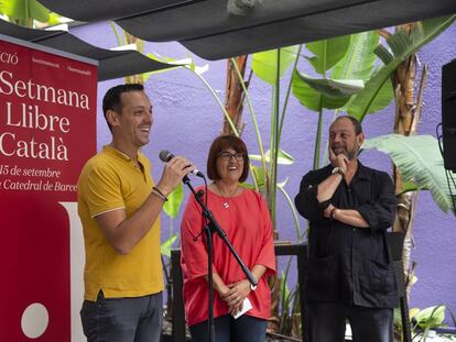 Girbés (esquerra), Ayats i Sala, el diumenge de la Setmana del Llibre.