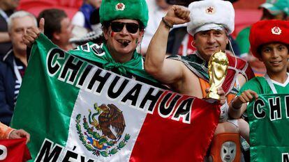 Aficionados mexicanos en la Arena de Kazán, Rusia