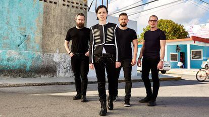 Imagen promocional del grupo irlandés The Cranberries.