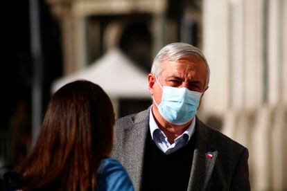 El ministro de Salud de Chile, Jaime Mañalich, en el Palacio de La Moneda