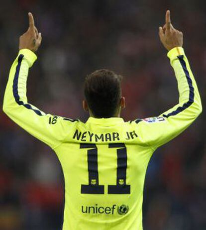 Neymar celebra su segundo gol en el partido contra el Atético.