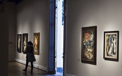 Sala de la muestra 'La exposición pendiente 1973-2015. Orozco, Rivera y Siqueiros'.