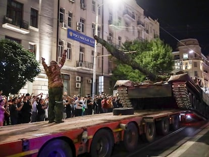 Miembros del grupo Wagner en una calle de Rostov, Rusia, el pasado sábado 24 de junio.