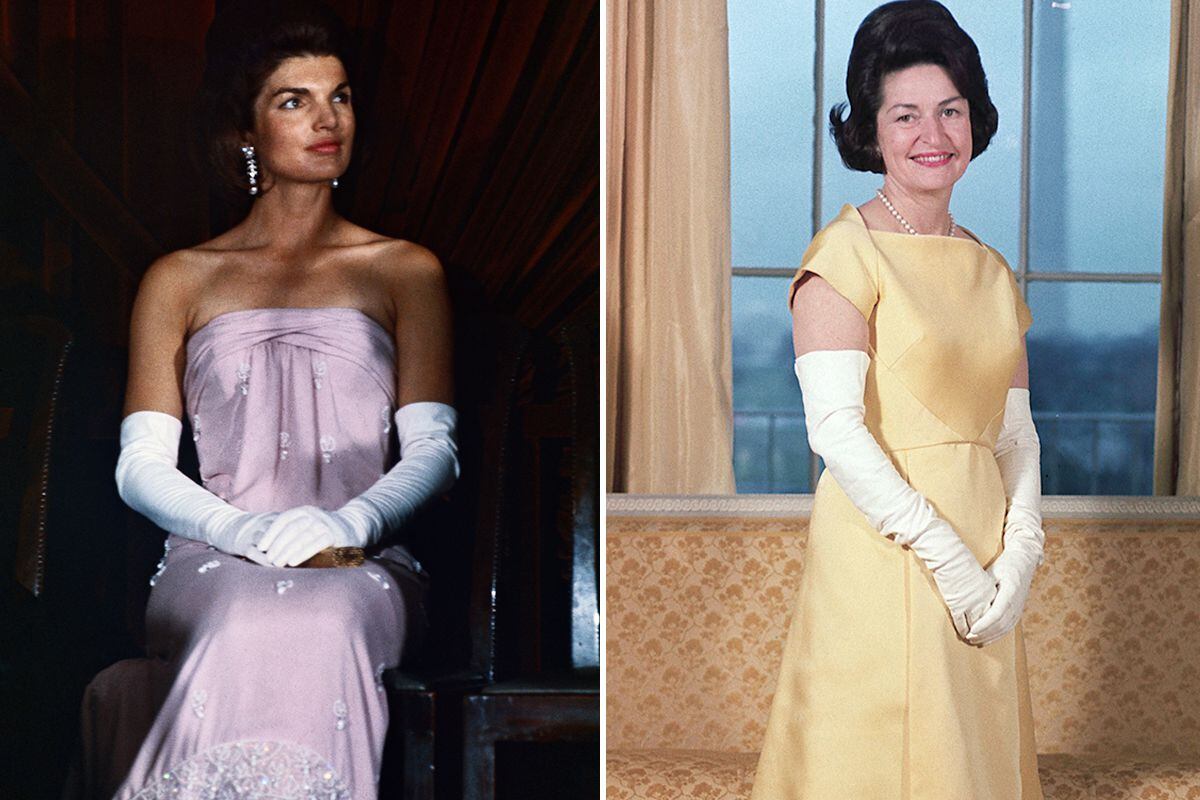 Jackie Kennedy y Lady Bird son dos de las Primeras Damas estadounidenses que han sabido apreciar la eterna elegancia de este complemento.