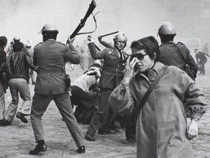 Actuació policial contra manifestants l'1 de febrer de 1976 a Barcelona.