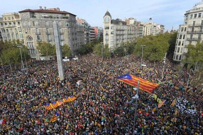 La manifestación del centro de Barcelona en la que han confluido las cinco marchas indepenentistas