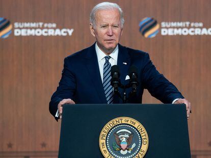 El presidente Joe Biden, este viernes en el cierre de la Cumbre de la Democracia.