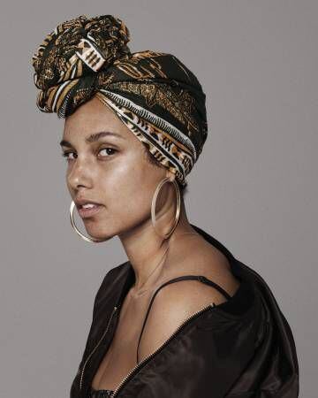 Alicia Keys en la sesión de fotos sin maquillaje.