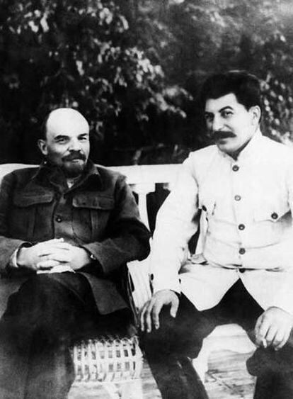 Vladímir Lenin y Joseph Stalin, en 1922.