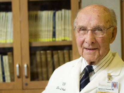 El doctor Ignacio Ponseti, m&eacute;dico pionero de la ortopedia, fotografiado en la Universidad de Iowa (EE UU). 