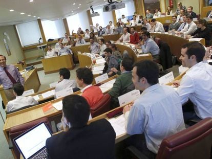 Una clase de un MBA en el IESE Business School en Madrid, el 26 de abril de 2015. 