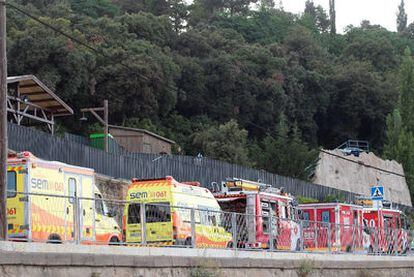 Unidades de emergencia, en el lugar del accidente en el parque del Tibidabo.