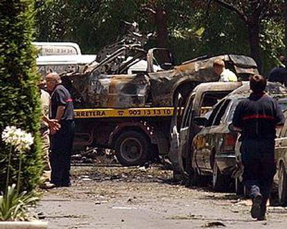 Restos del coche bomba que ha explosionado hoy ETA en Marbella.