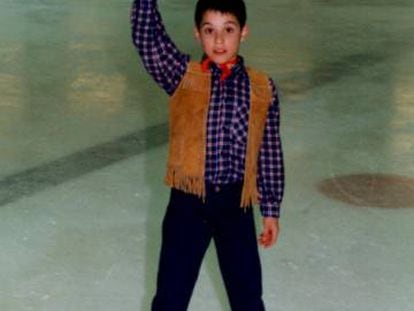 Javier Fernández, tras una competición en 2002.