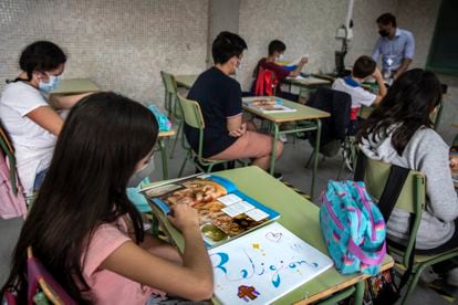 Clase de Religión de primero de ESO en un instituto público valenciano en septiembre.