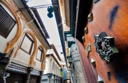 Callejuelas de la Alcaicería de Granada.