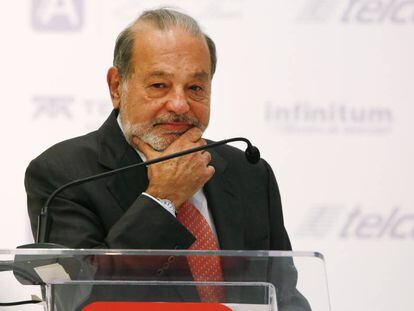 Carlos Slim, durante una presentaci&oacute;n de una plataforma de aprendizaje digital en M&eacute;xico