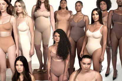 La artista Vanessa Beecroft se encargó de la campaña de lanzamiento de Skims, la firma de ropa reductora de Kim Kardashian