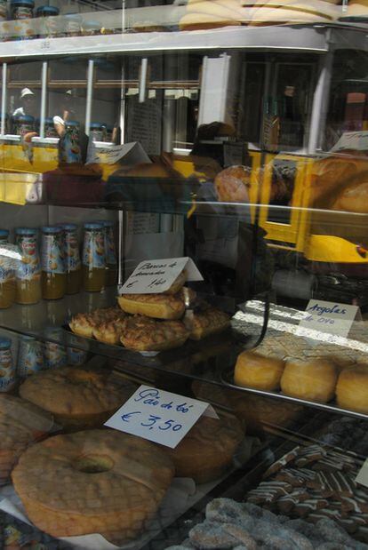 Pastelería en el barrio de Alfama (Lisboa).