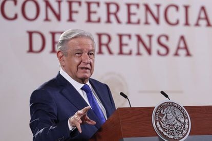 Andrés Manuel López Obrador durante su conferencia de prensa matutina, este martes.