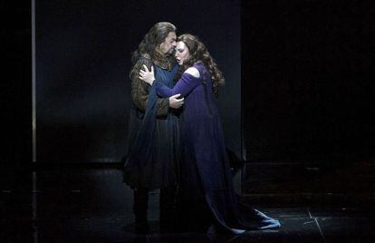 Plácido Domingo y Ekaterina Semenchuk, durante el ensayo general de 'Macbeth'.