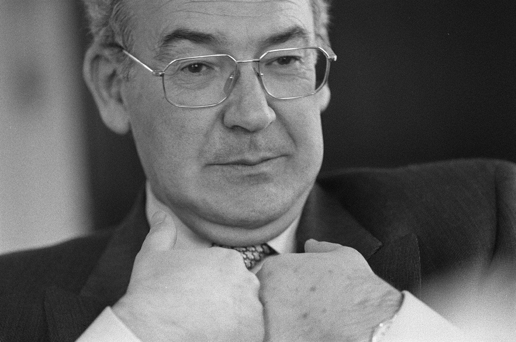 José Antonio Ardanza, lehendakari del Gobierno vasco, entrevistado en Madrid el año 1998.