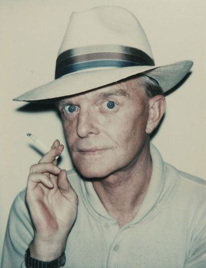 Truman Capote retratado por la polaroid de Andy Warhol.