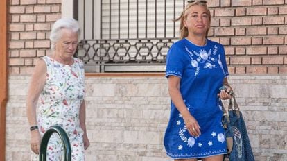 Belén esteban y su madre, en Madrid, el pasado martes.