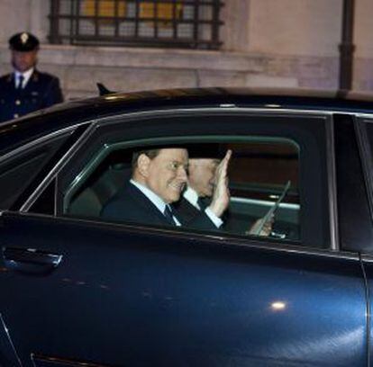Berlusconi, el 16 de noviembre, tras la jura del cargo del nuevo jefe del Gobierno.