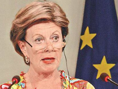 Neelie Kroes.