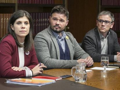 Gabriel Rufián, Marta Vilalta y Josep Maria Jové durante la reunión de negociación con el PSOE del pasado 4 de diciembre. 