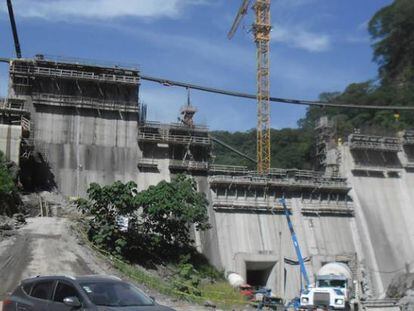 Presa de Chucás, en Costa Rica, en la que STEN colabora en su construcción