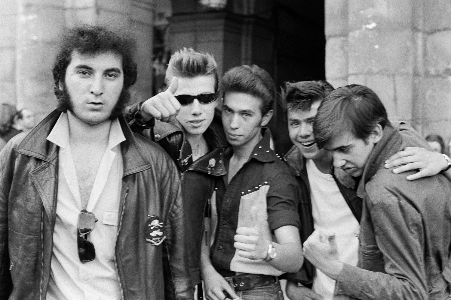Juanma El Terrible con su pandilla de rockers, Madrid 1980.