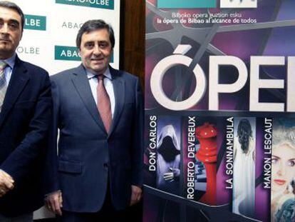 El director art&iacute;stico de la ABAO, Cesidio Ni&ntilde;o, y su presidente Juan Carlos Matellanes este lunes en Bilbao. 