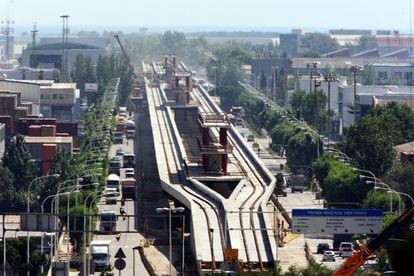 Aspecte de les obres de la L10 a la Zona Franca l'any 2008, tram que encara segueix sense estar acabat.